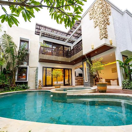 Villa Suzuki 3 Seminyak Luaran gambar