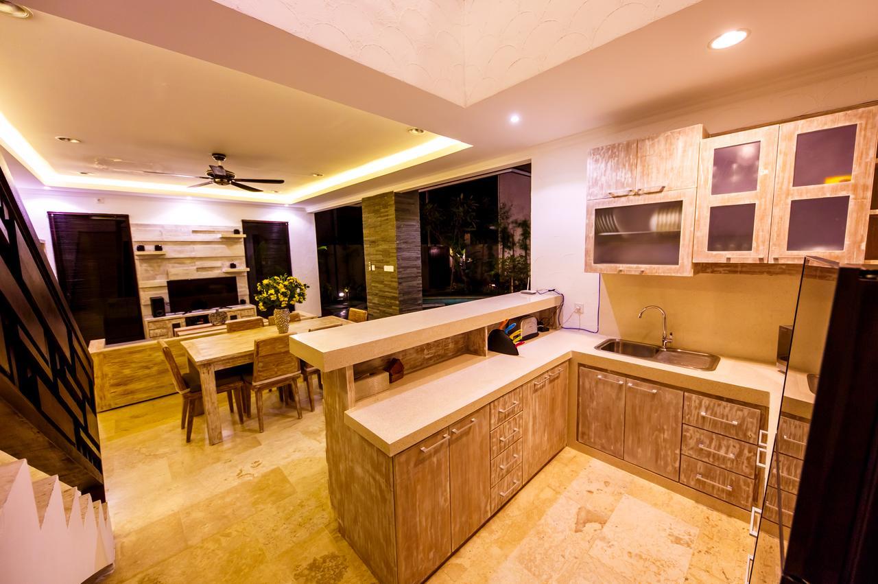 Villa Suzuki 3 Seminyak Luaran gambar